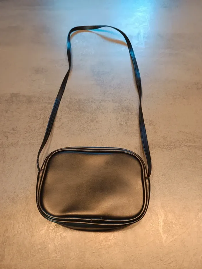 Vends petit sac a main pour enfants shein - photo numéro 3