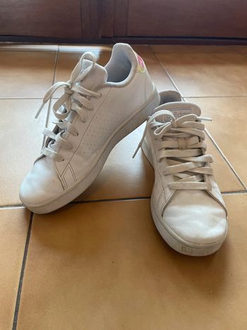 Baskets fille / femme adidas taille 36