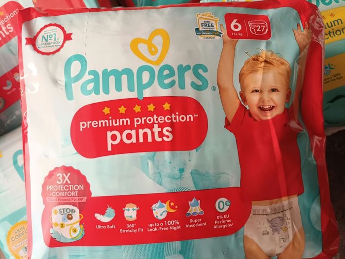Pampers premium pant taille 6