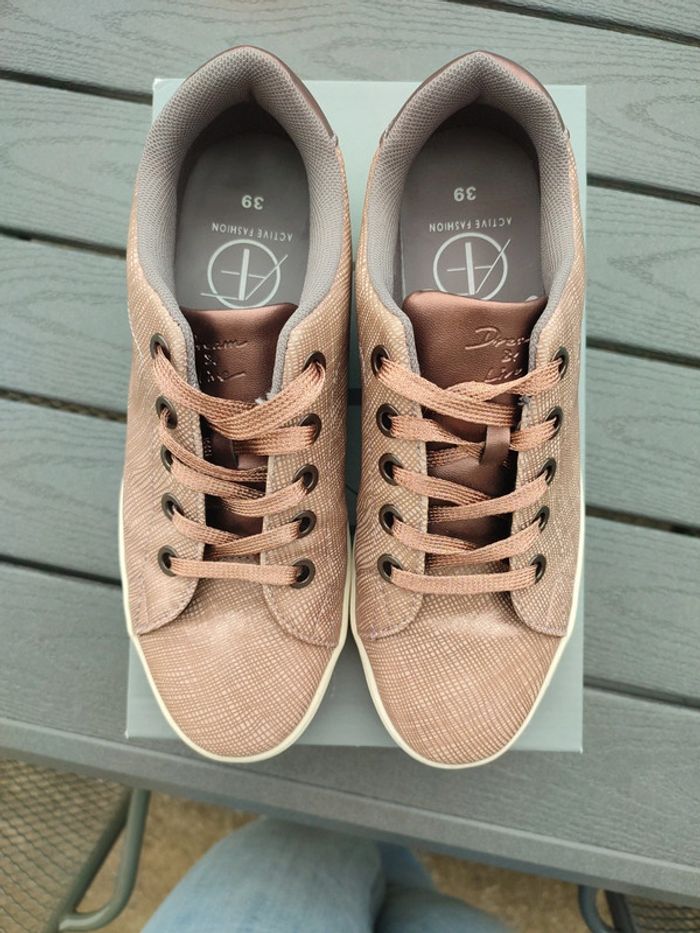 Baskets Active fashion taille 39 - photo numéro 6