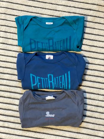 Lot de bodies 9 mois