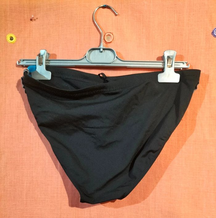 Slip de bain taille 38 - photo numéro 2