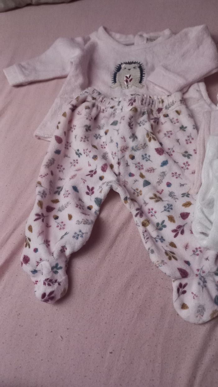 Lots de pyjamas - photo numéro 5