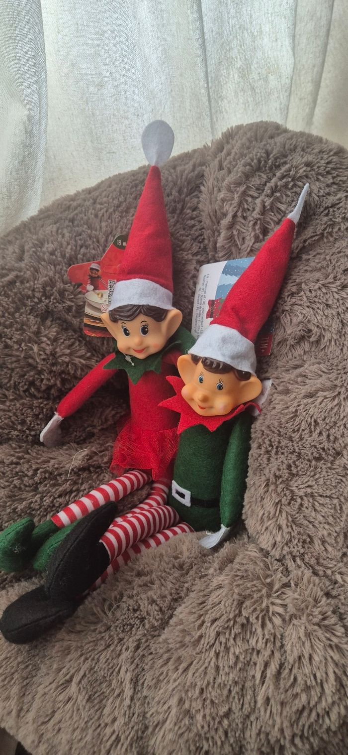 2 lutins farceurs de Noël 🎄 - photo numéro 2