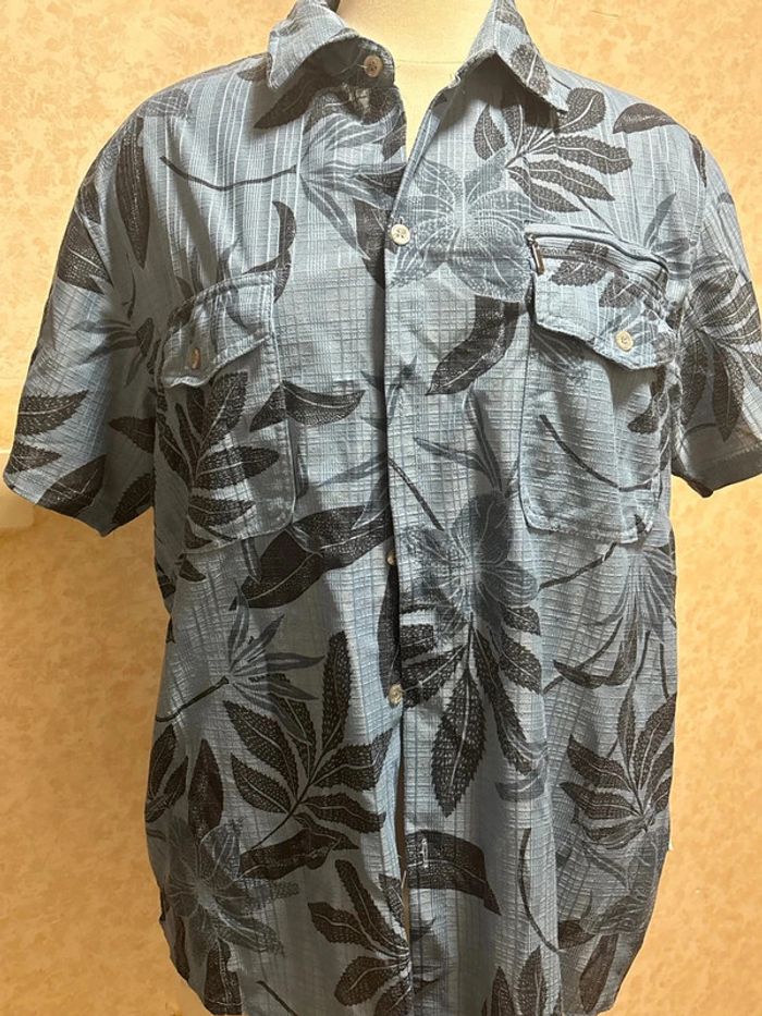 Chemise motif floral taille XL marque green g - photo numéro 2