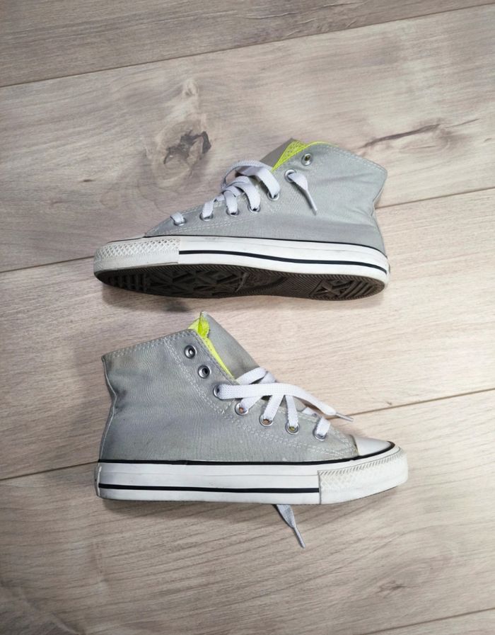 Chaussure Converse, grise et jaune, très bon état, pointure 36,5 - photo numéro 3