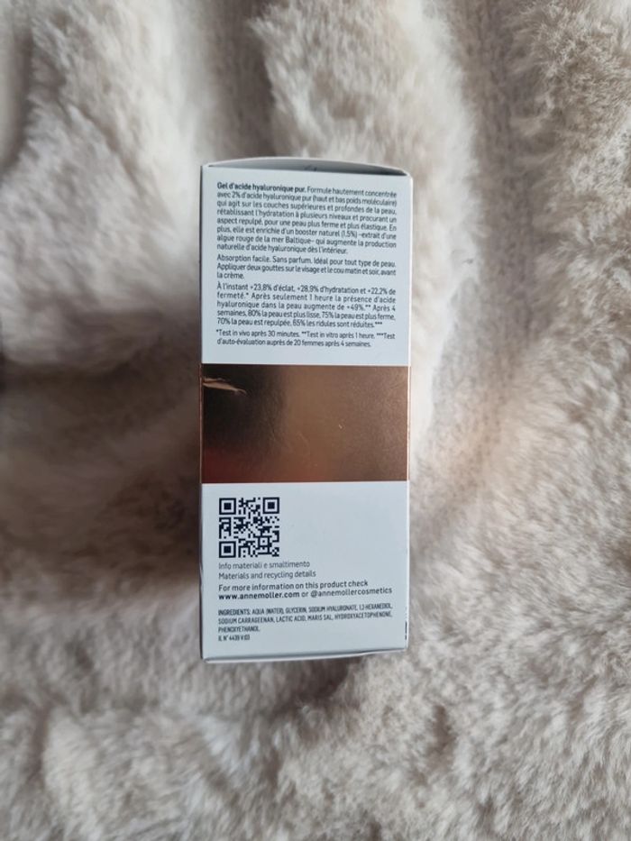 Anne Möller
Rosâge Gel Concentré d'acide hyaluronique Pur - photo numéro 5