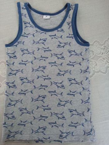 Débardeur "requins" 5/6ans