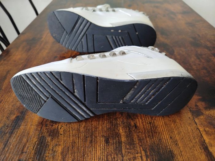 Baskets de ville T 38 Guess - photo numéro 10