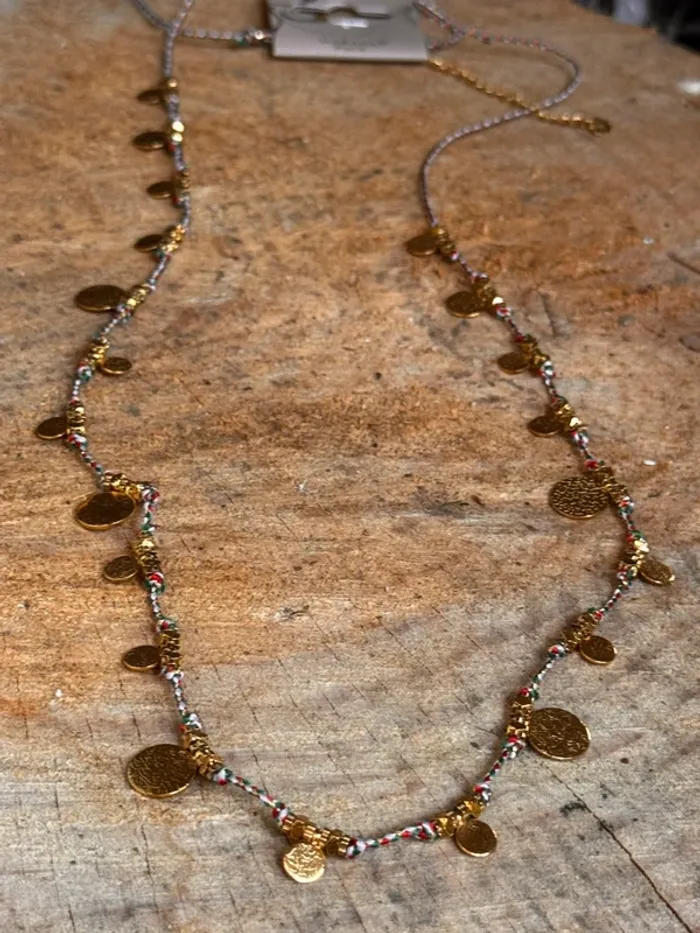 Collier sautoir cordons tresses grigris pampilles médailles acier inoxydable or habaha Paris - photo numéro 4