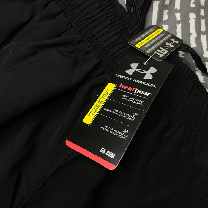 Short under armour noir M - photo numéro 6