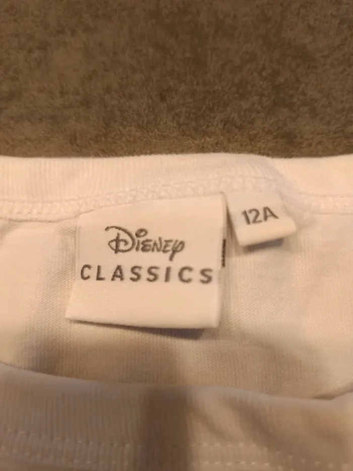 Vends tee-shirt manches longues mi saison Disney Stitch taille 12 ans . - photo numéro 4