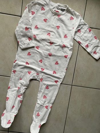 Pyjama fille 24 mois Kiabi coeur rouge