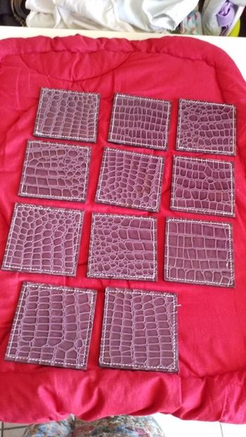 Lot de 11  dessous de verres  très bon état