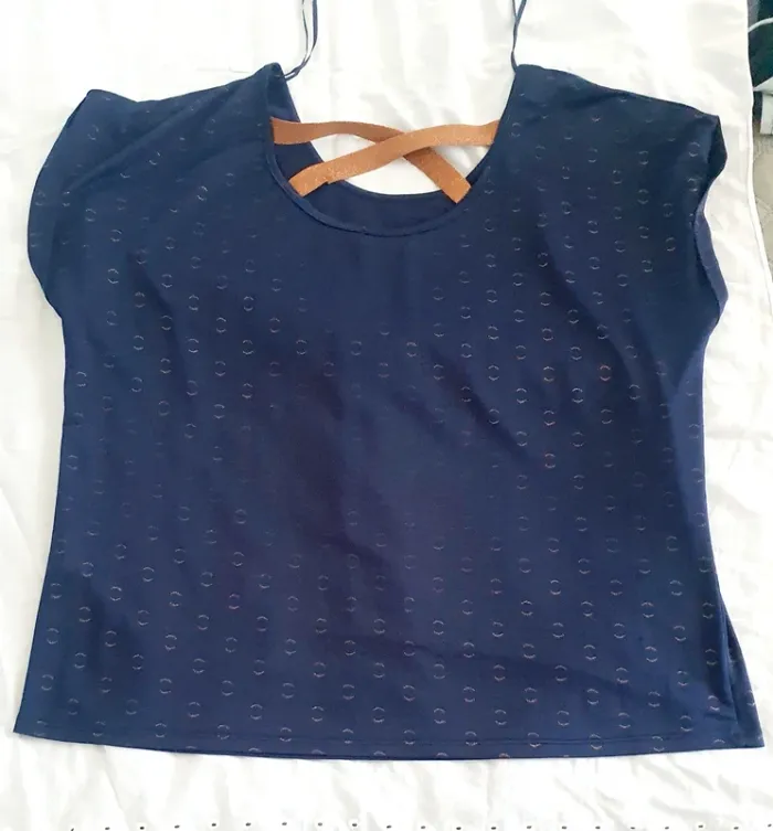 T-shirt sans manches - photo numéro 2