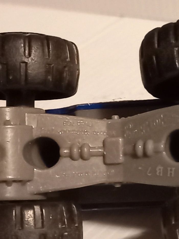 Hotwheel monster truck Macdonald - photo numéro 5