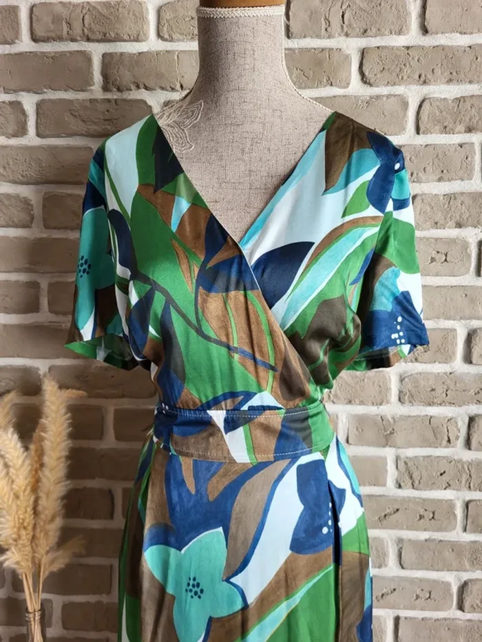 Magnifique robe satinée neuve Marie Méro - photo numéro 8