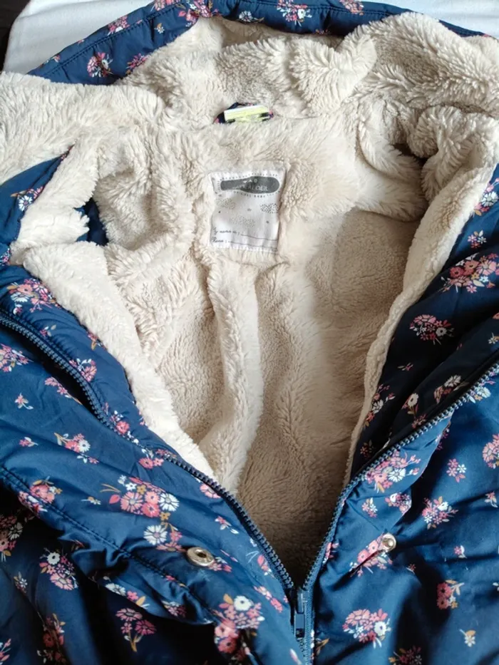 Manteau/doudoune polaire/chaude bleue marine à motifs fleurs fille taille 3 ans tape à l'oeil - photo numéro 2