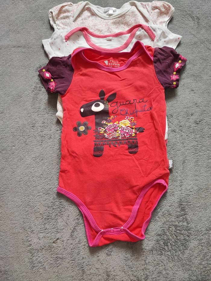 Lot de 6 bodies 24 mois (86) - photo numéro 5