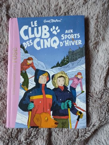 Livre le club des 5 aux sports d'hier