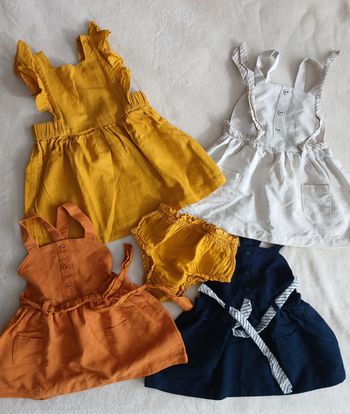 Lot de robes fille 12 mois tres bon état 