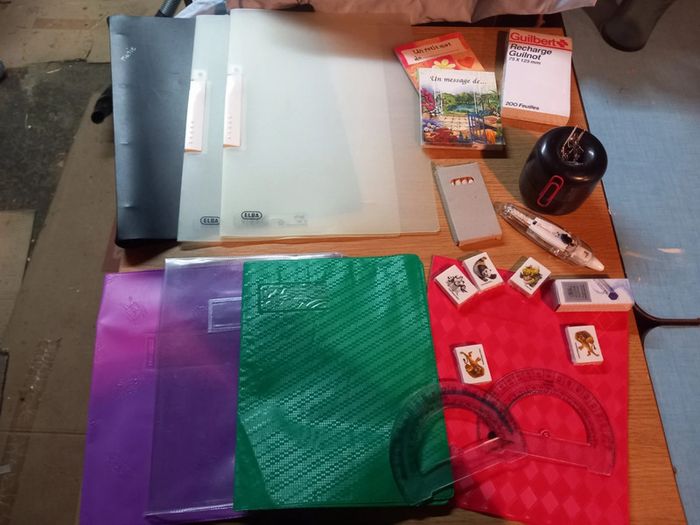 Fournitures Scolaire / Papeterie