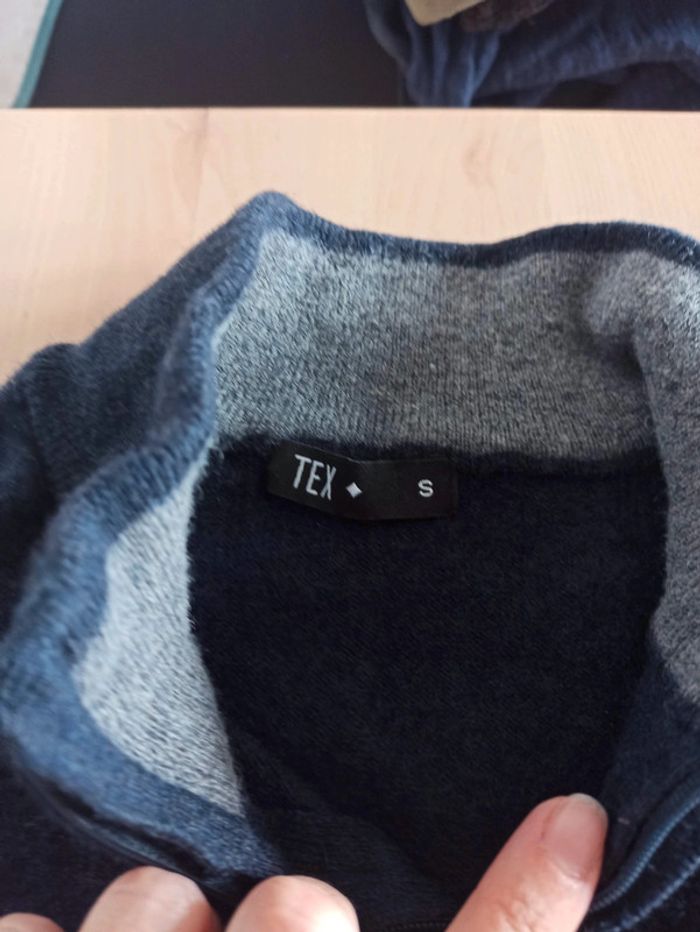Lot 3 pulls taille S - photo numéro 3