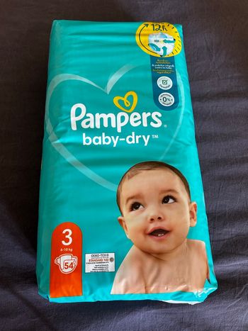 Couches Pampers