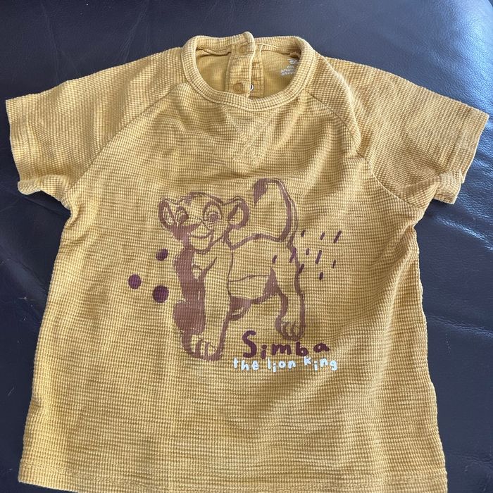 TEE shirt Disney