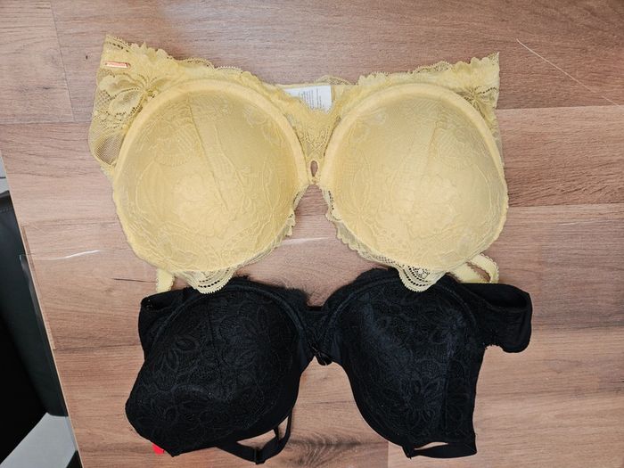 Lot 2 soutien gorge le jaune taille 100d et le noir 105c - photo numéro 3