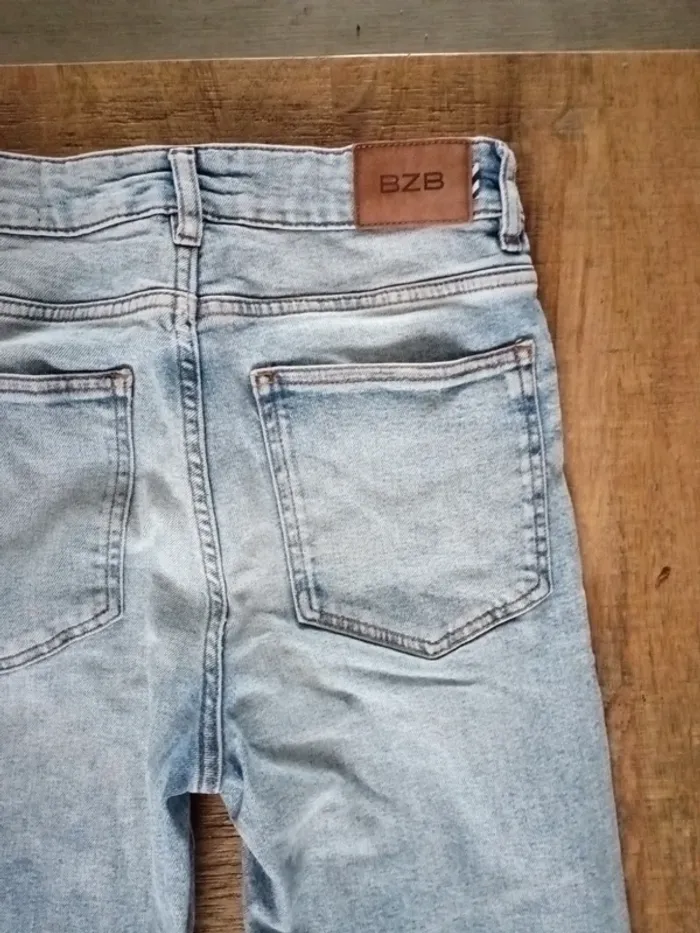 Jean 34 - photo numéro 3