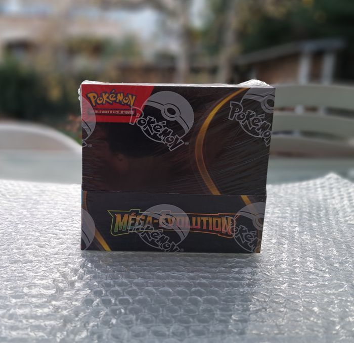 Display méga évolution ME01