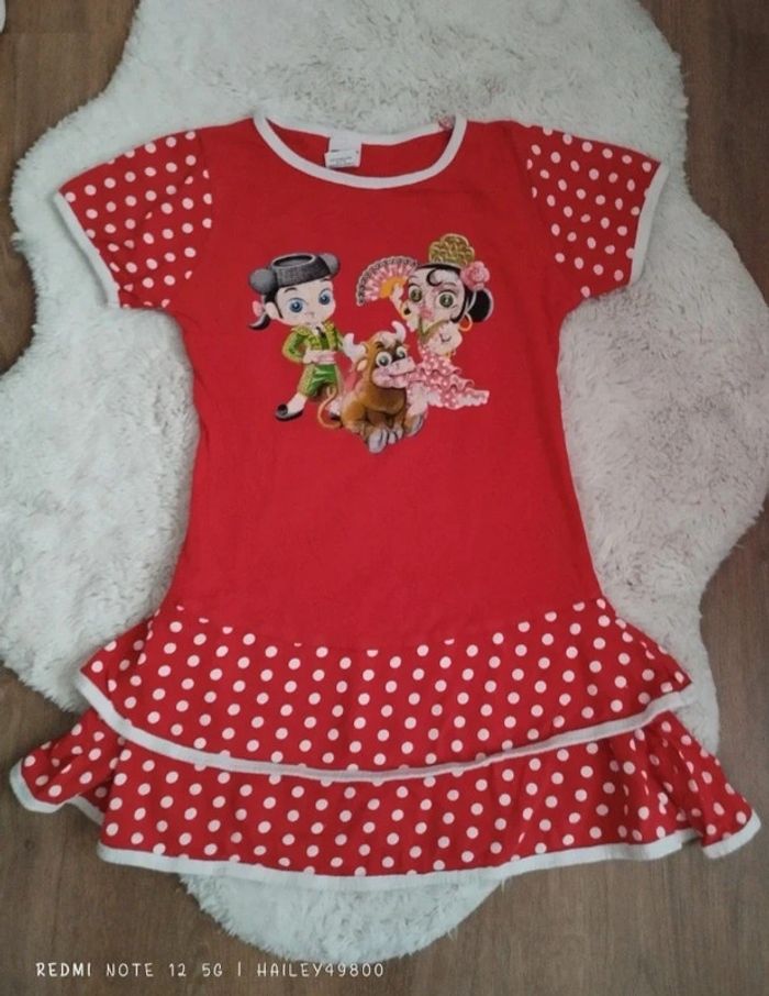 Jolie robe espagnol taille 5/6 ans