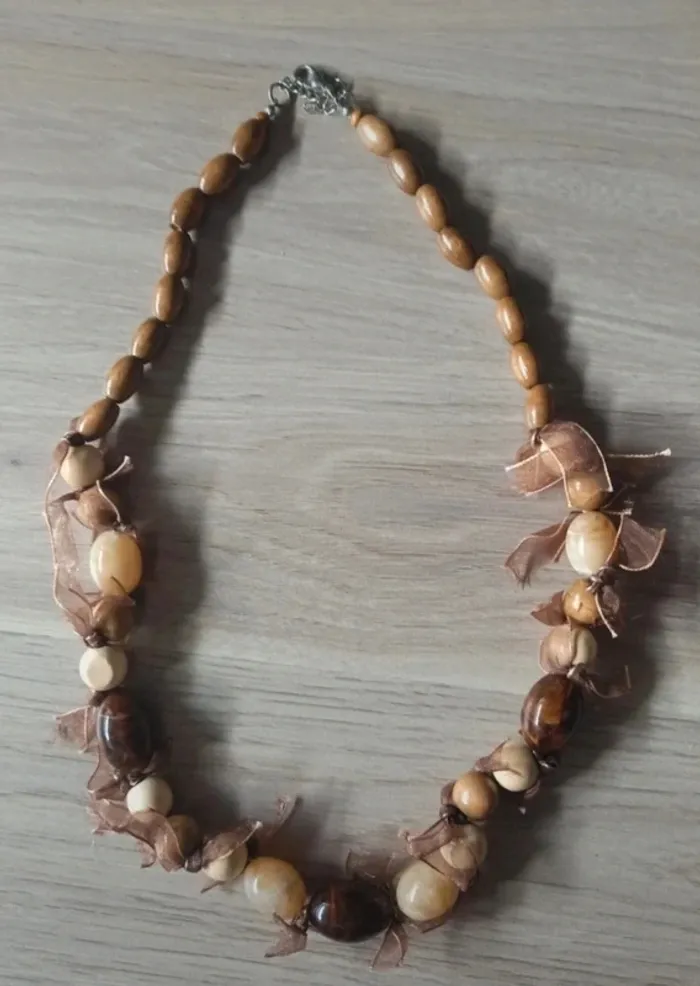 Collier en Bois et Perles - Élégance Rétro et Bohème