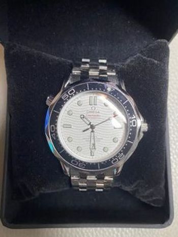 Montre Omega Seamaster 