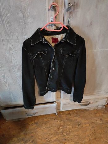 Belle petite veste noir