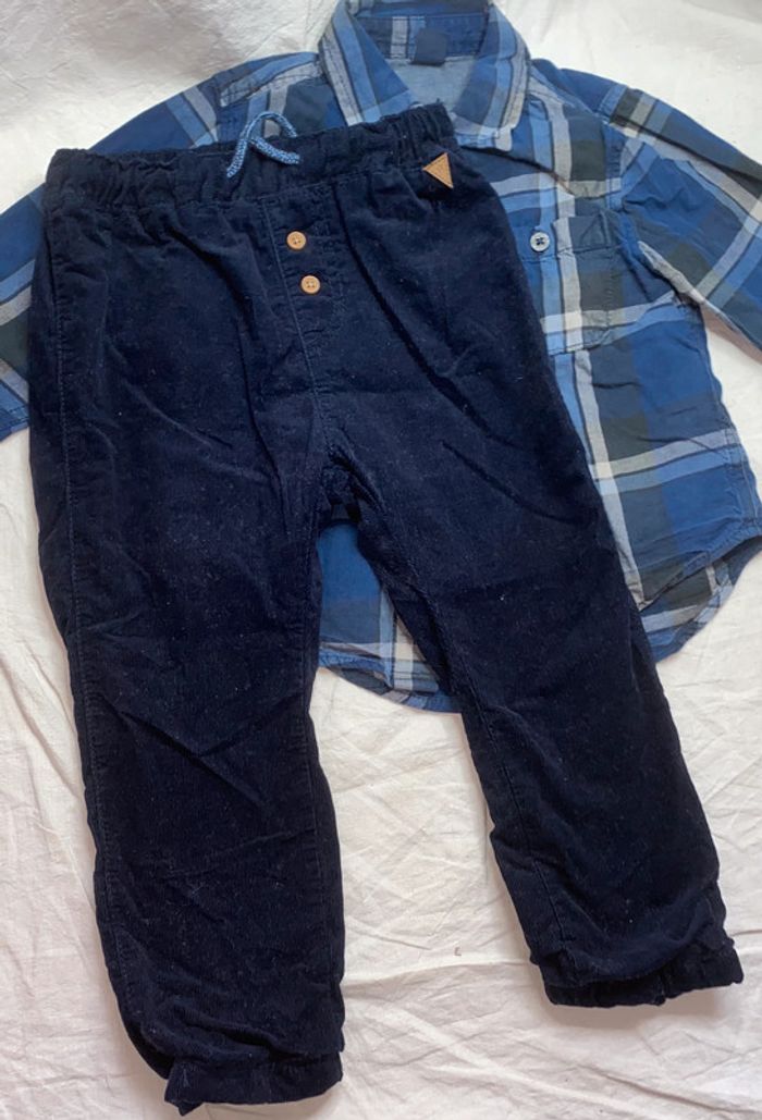 lot chemise Gap + pantaloon velour H&M 24 mois - photo numéro 2