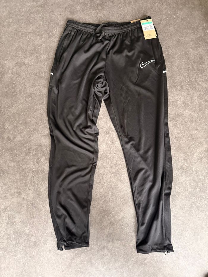 Ensemble veste longue Nike + pantalon de survêtement - photo numéro 9