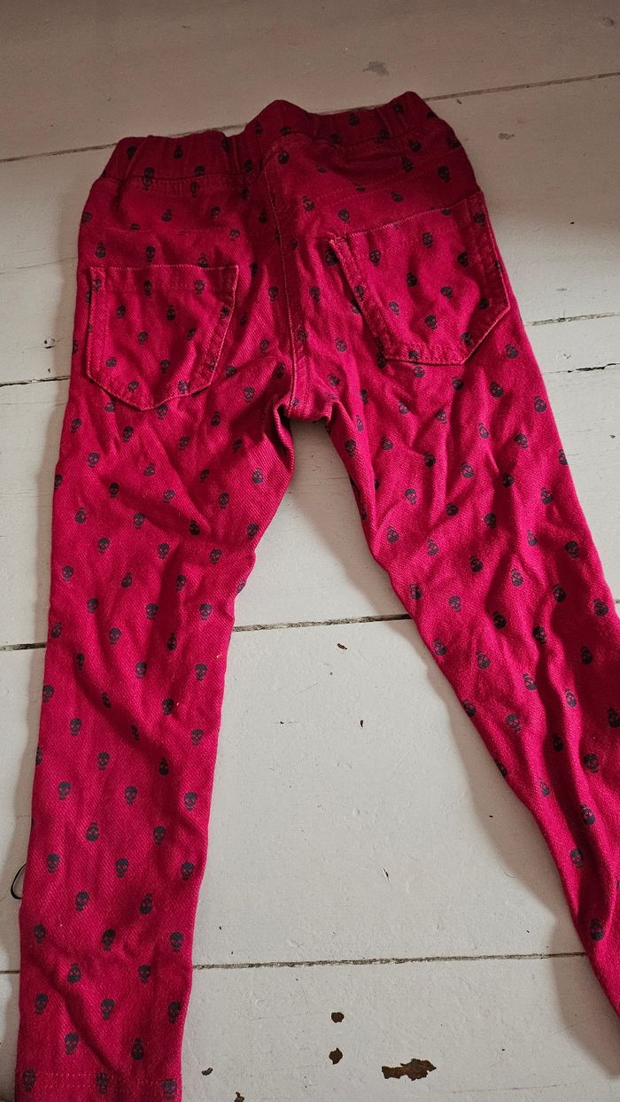 Pantalon Fushia tête de mort 5 ans - photo numéro 4