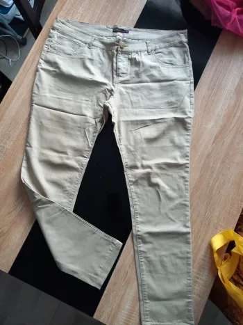 Pantalon femme beige T46