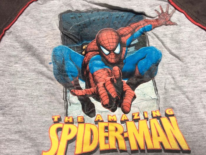 2 tee-shirts Spider-Man 4 ans - photo numéro 2