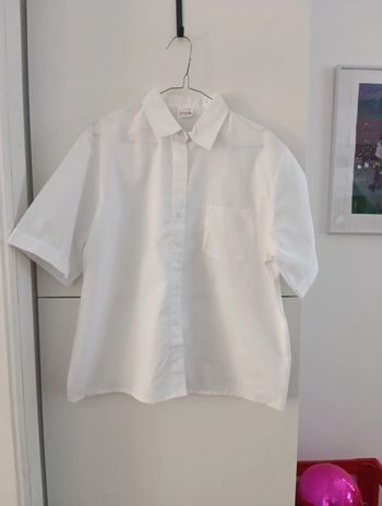 Chemin blanche droite manches courtes taille 44/46