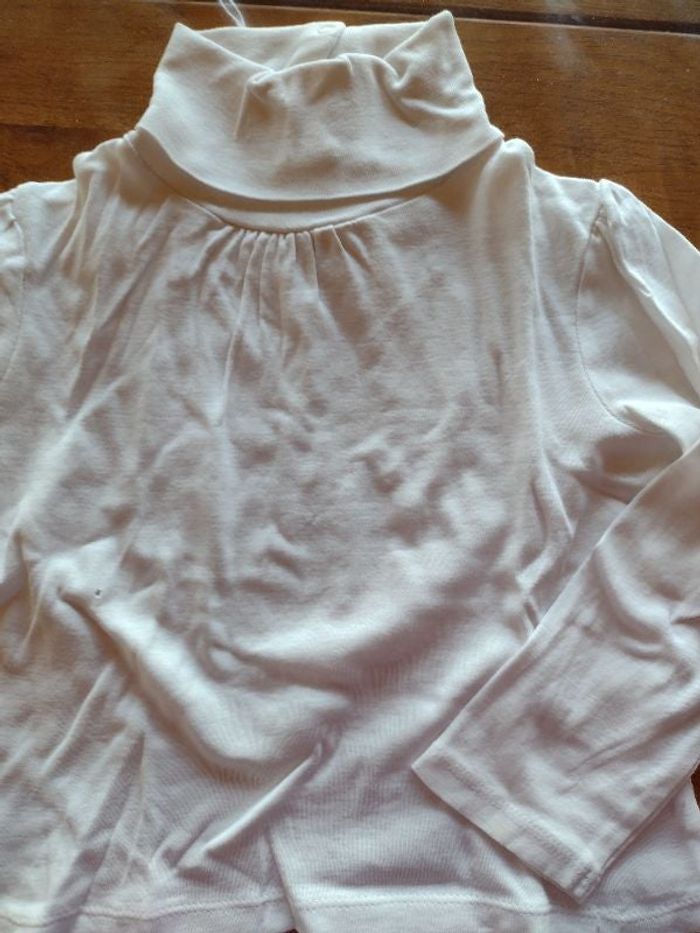 T shirt col roulé blanc