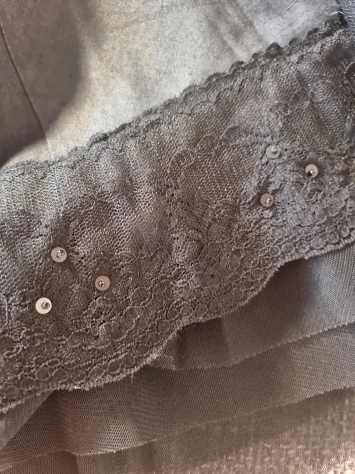 Lot d'une jupe et haut noir - photo numéro 3