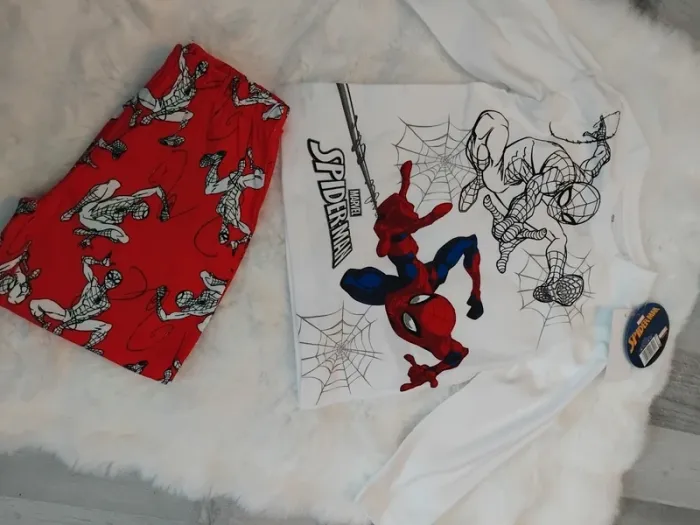 Pyjama deux pièces, coton, Spiderman, neuf, 8 ans