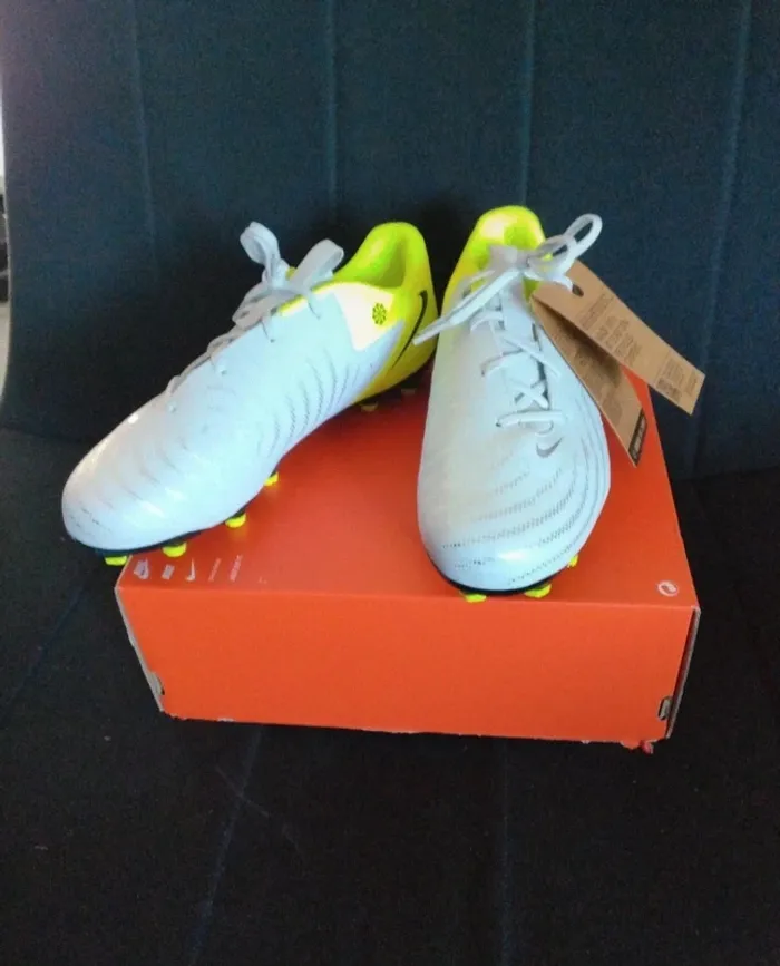 Crampons Nike - photo numéro 3