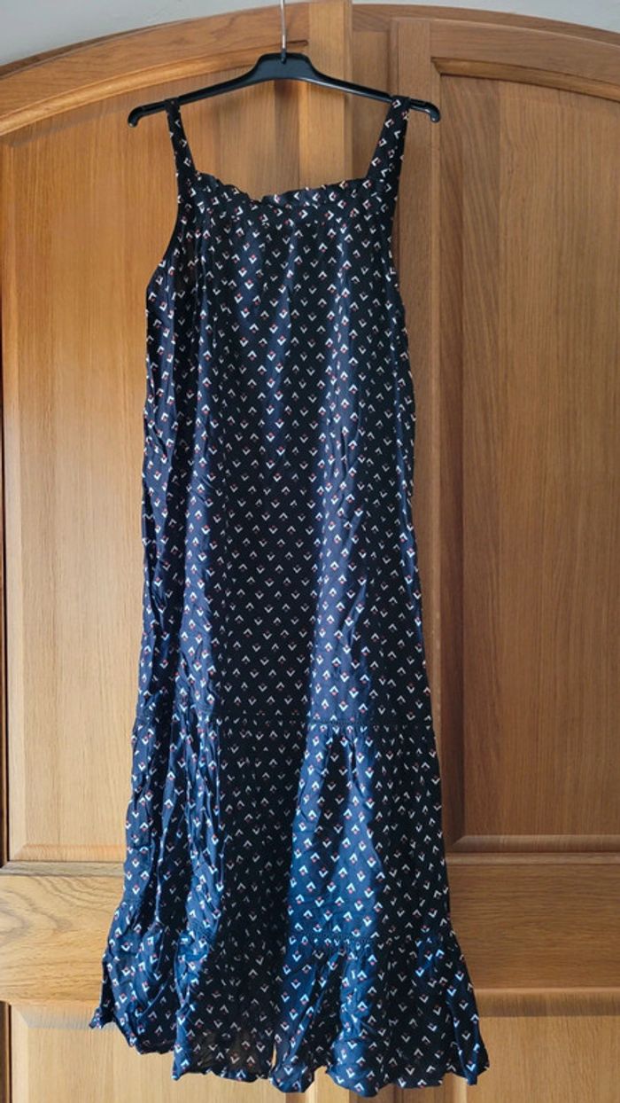 Robe fluide noire neuve - photo numéro 2