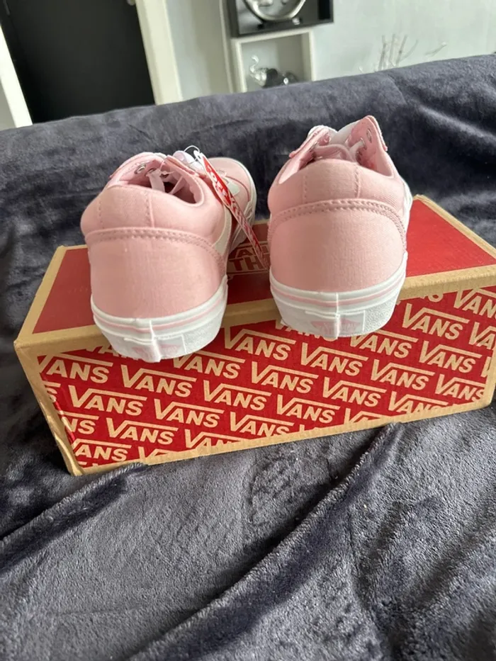 Vans rose nouvelle - photo numéro 3