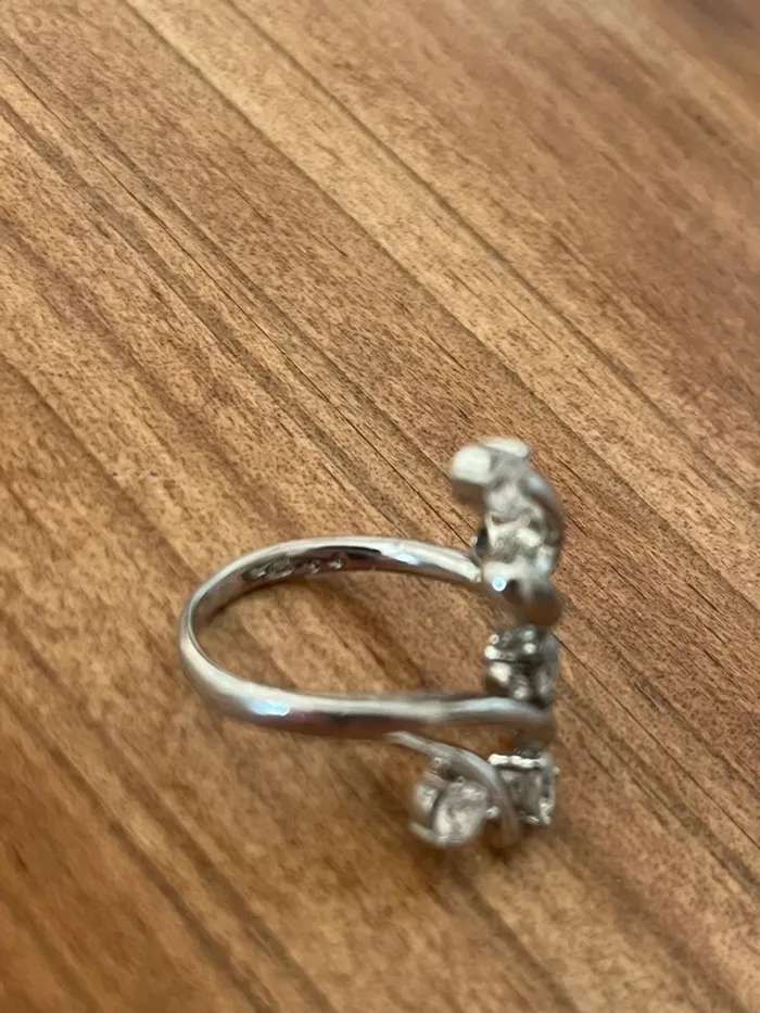 Bague en argent et oxydes de zirconium - photo numéro 7