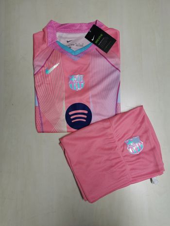 Ensemble Barça concept rose 10 ans